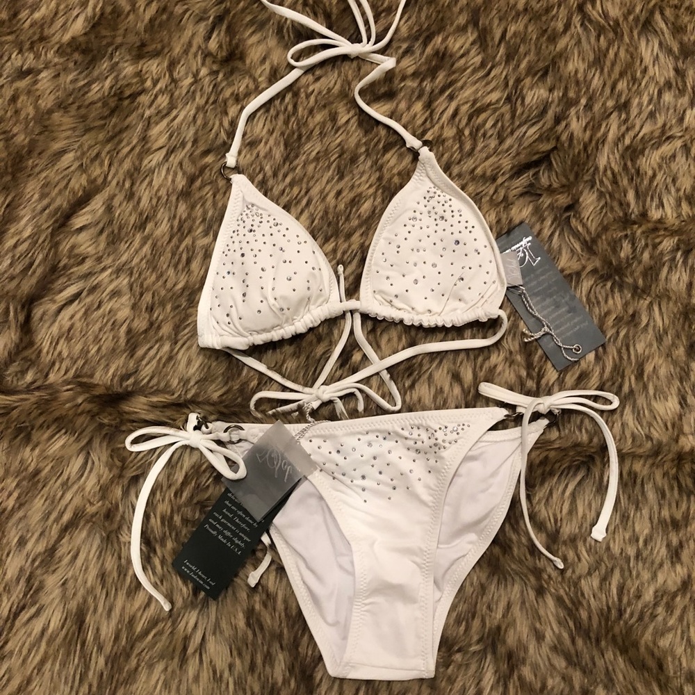 NWT 1 Sol Bikini White Bikini with swarovski